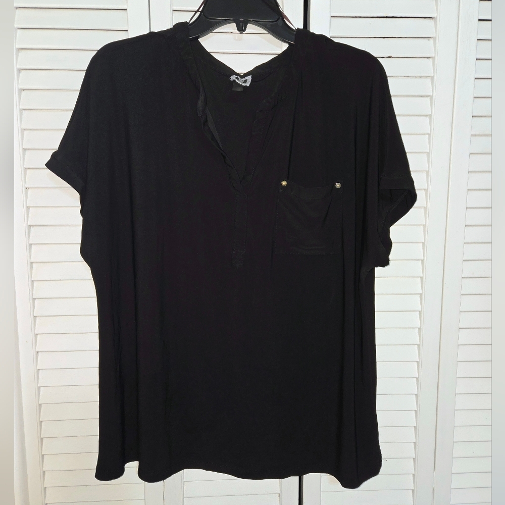 Anne Klein Women's 1X Black Short Sleeve Blouse